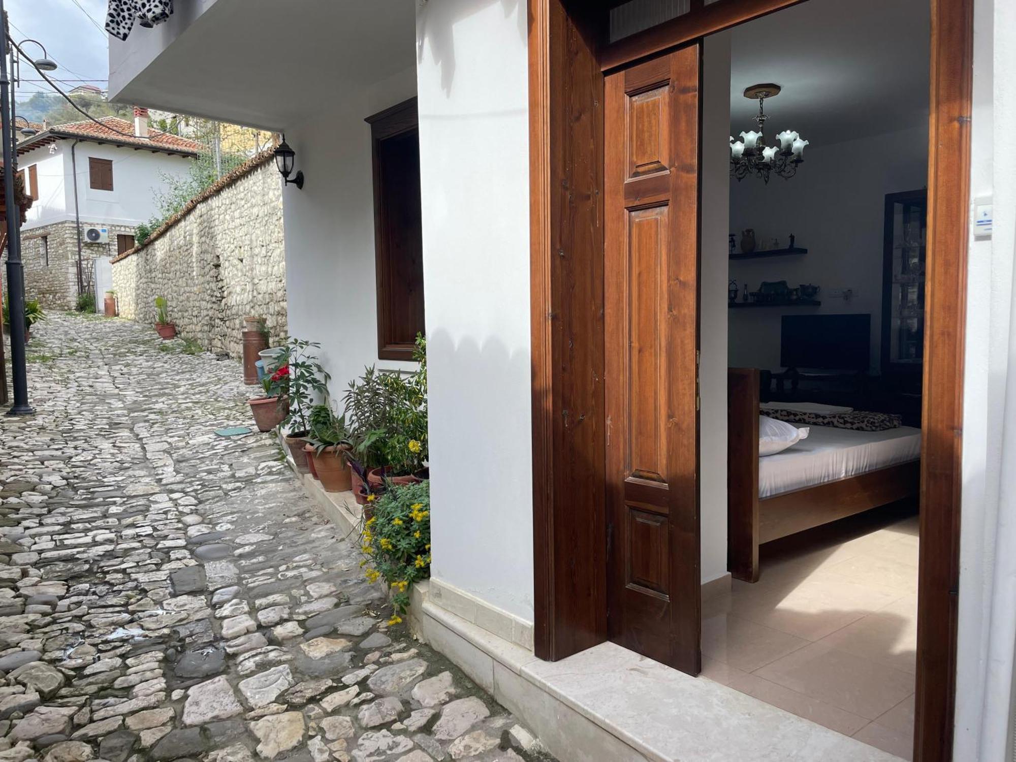Altin In Old Town Appartamento Berat